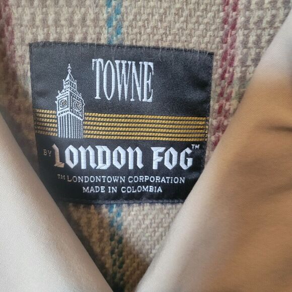 VTG Womens Towne London Fog Trench coat rain jacket Tan size 12R zip in lining - Picture 2 of 10